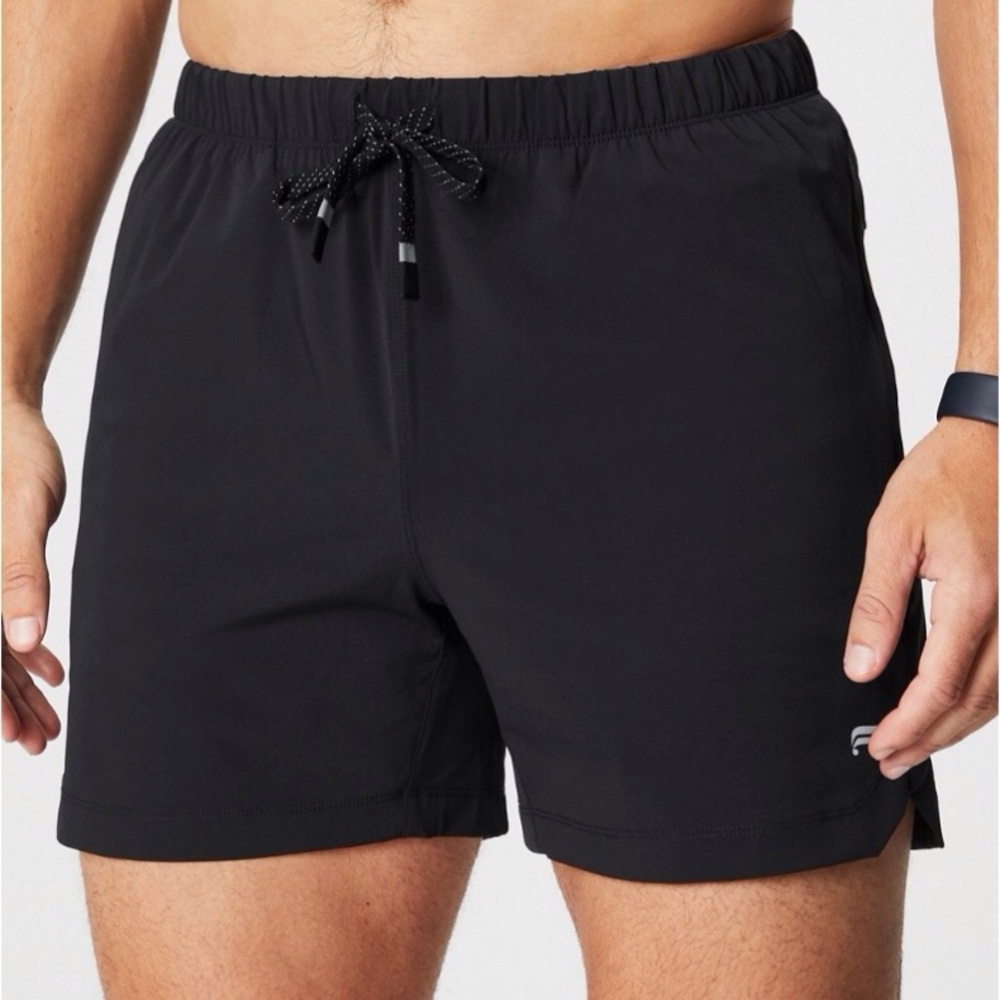 NWT Fabletics One Athletic Shorts XL 5” Side Vent Zip Pocket New Current Style L